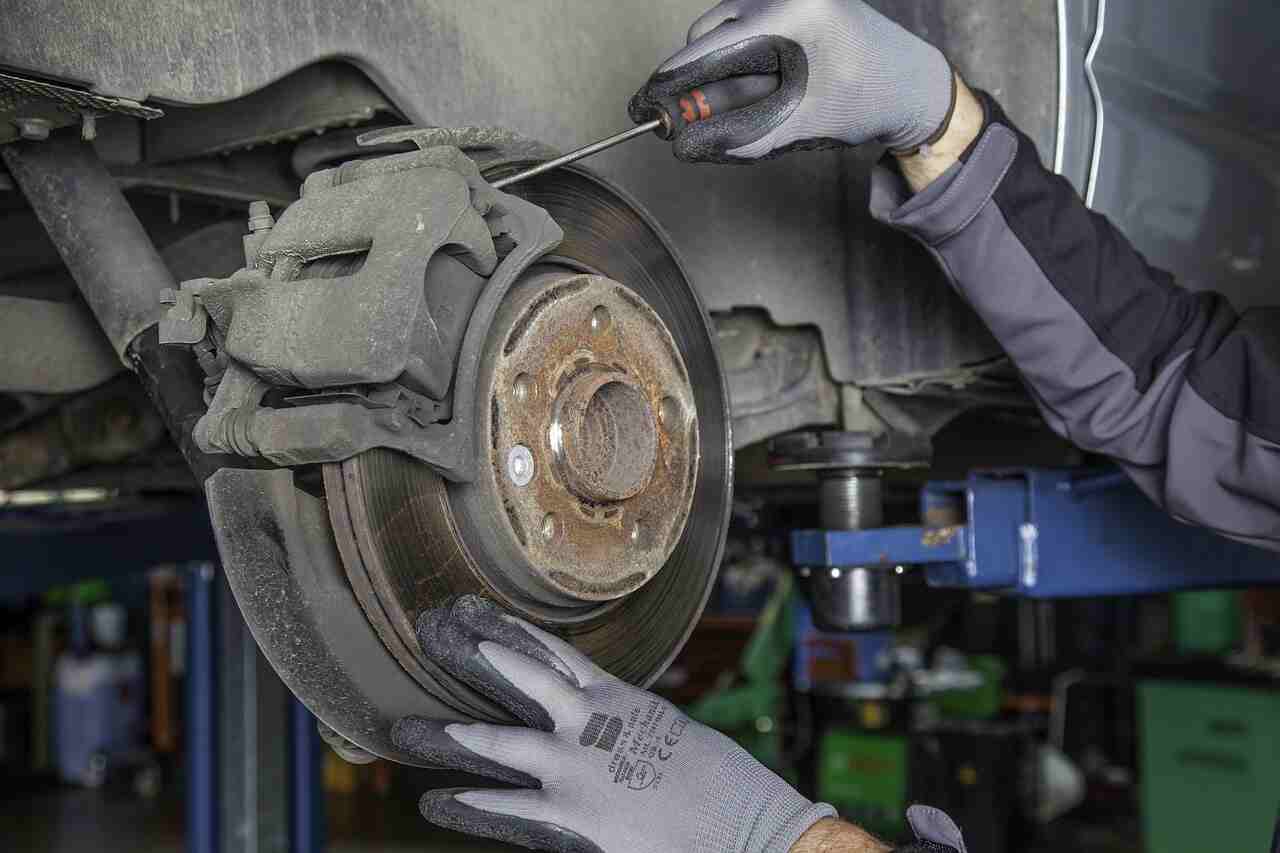 brake pads replacement and brake repair on gold coast